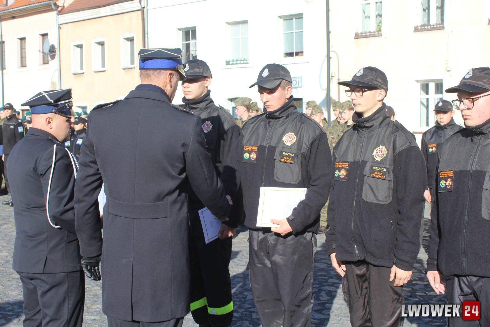 Uroczyste ślubowanie klas pierwszych w Lubomierzu — zdjęcie 97