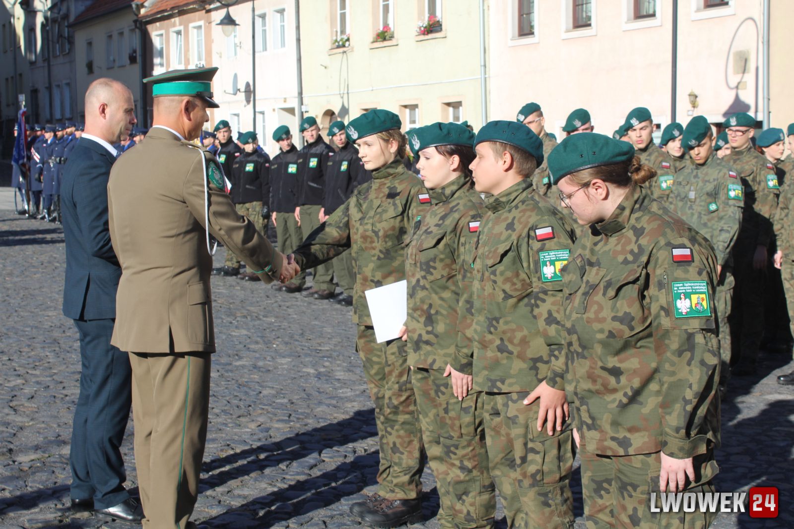 Uroczyste ślubowanie klas pierwszych w Lubomierzu — zdjęcie 81