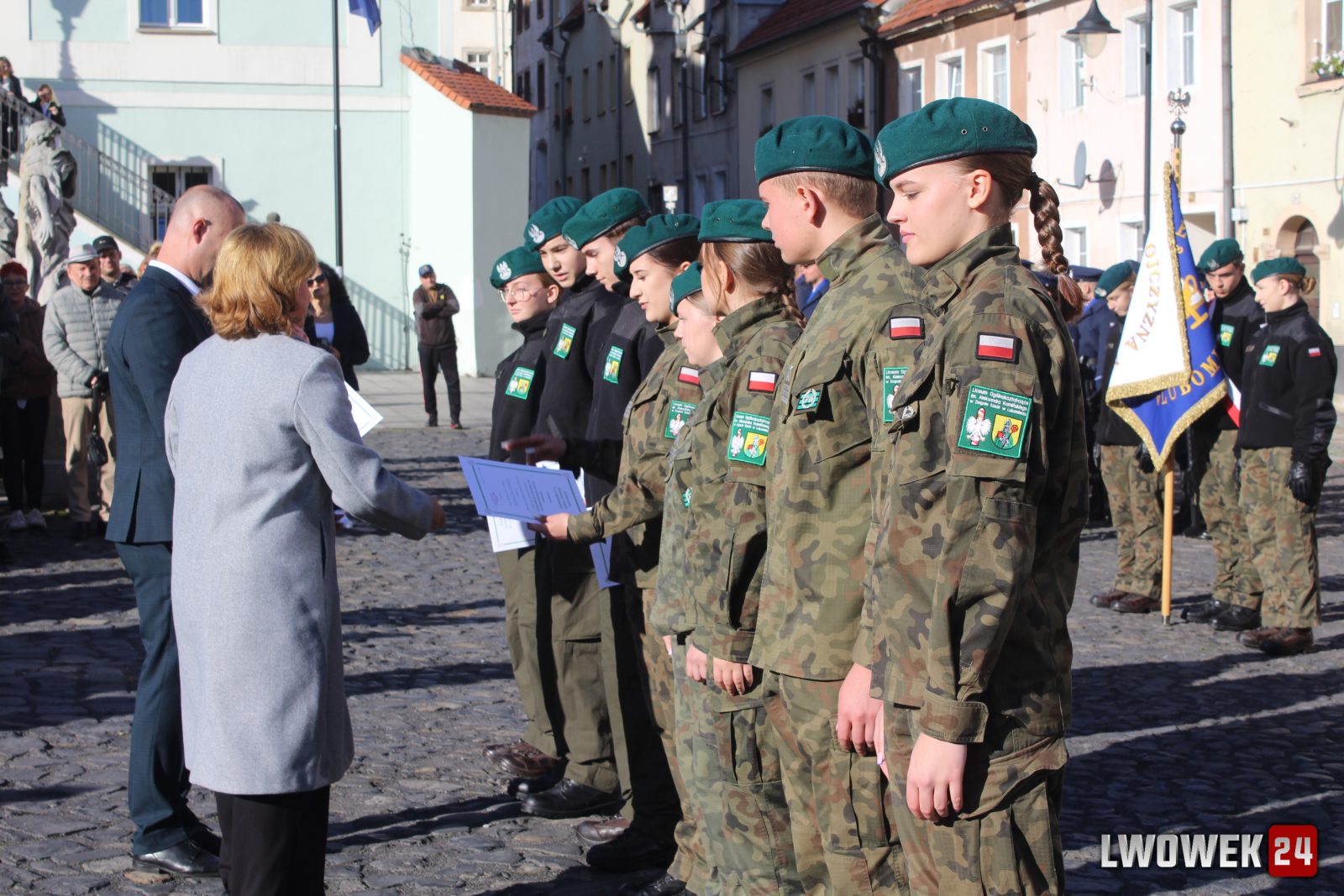 Uroczyste ślubowanie klas pierwszych w Lubomierzu — zdjęcie 121