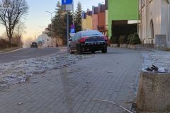 xga-zniszczone-znaki-i-uszkodzone-auta-nocny-rajd-pijanego-kierowcy-1706522856-2