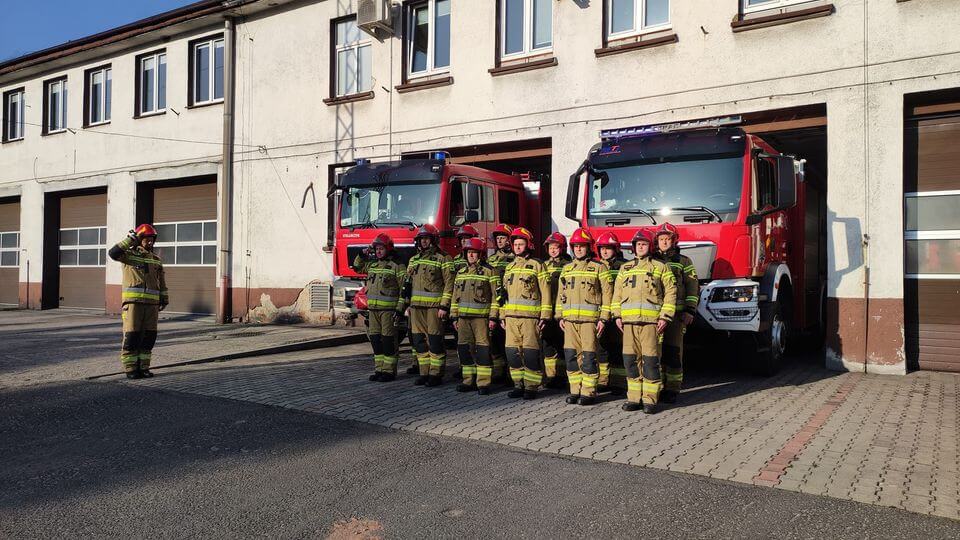  Lwóweccy strażacy oddali hołd poległym strażakom na Ukrainie