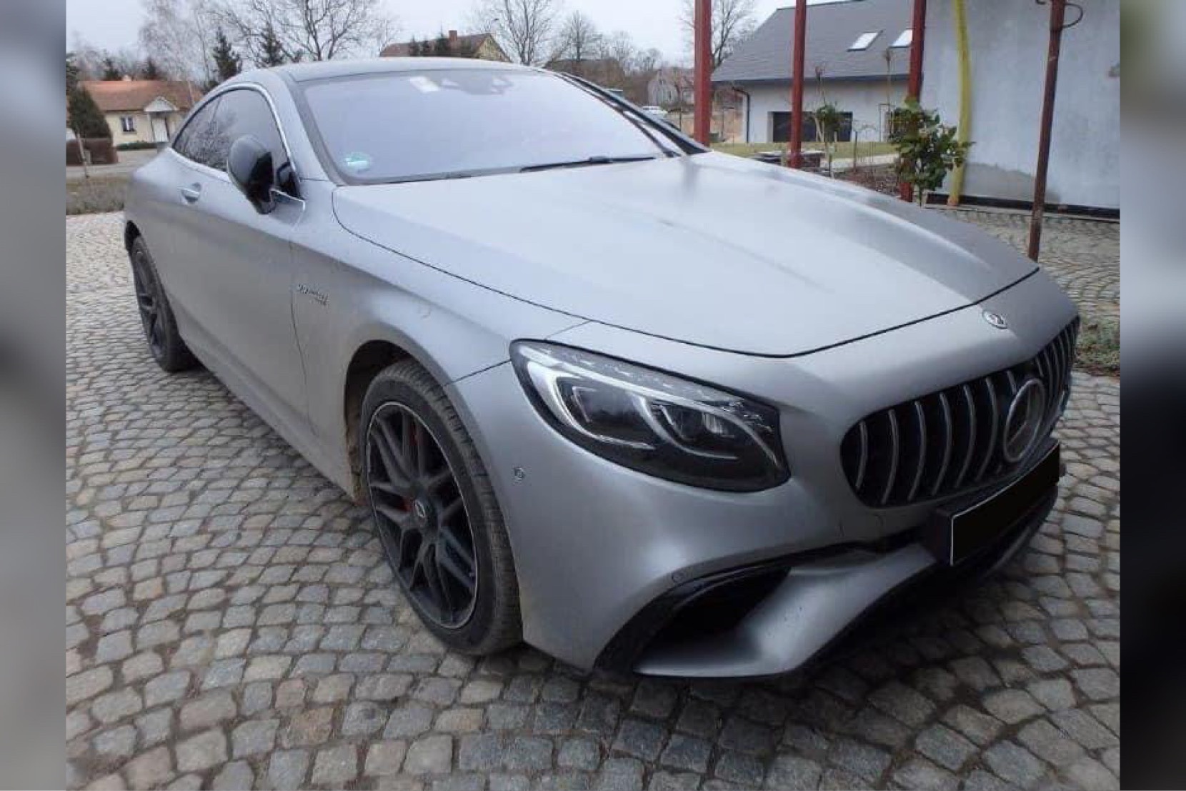  Skradziono Mercedesa S63 AMG – Wyznaczono nagrodę 20.000 zł
