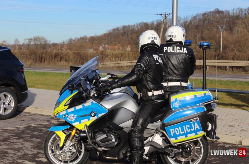  Policja ostrzega: Wzrost tragicznych wypadków motocyklistów w okresie wakacji