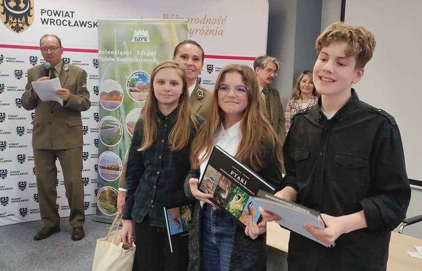  Uczniowie z lwóweckiej jedynki zdobyli drugie miejsce w wojewódzkim konkursie