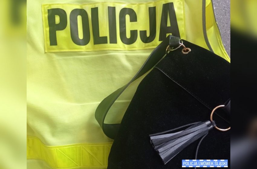  W niecałą godzinę gryfowscy policjanci odzyskali torebkę