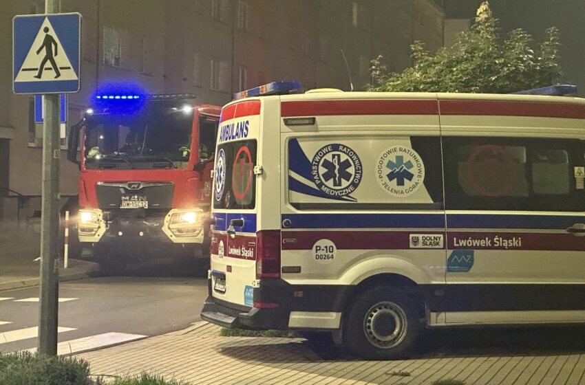  Interwencja strażaków i ratowników na Morcinka w Lwówku Śl. Wiemy, co się stało