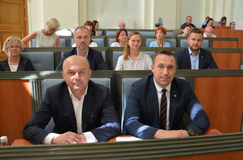 Zarząd Województwa Dolnośląskiego uzyskał absolutorium za wykonanie budżetu w 2023 roku!