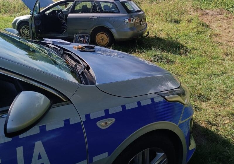 Lwóweccy policjanci wyruszyli w pościg za kierowcą mazdy. Grozi mu do 5 lat.