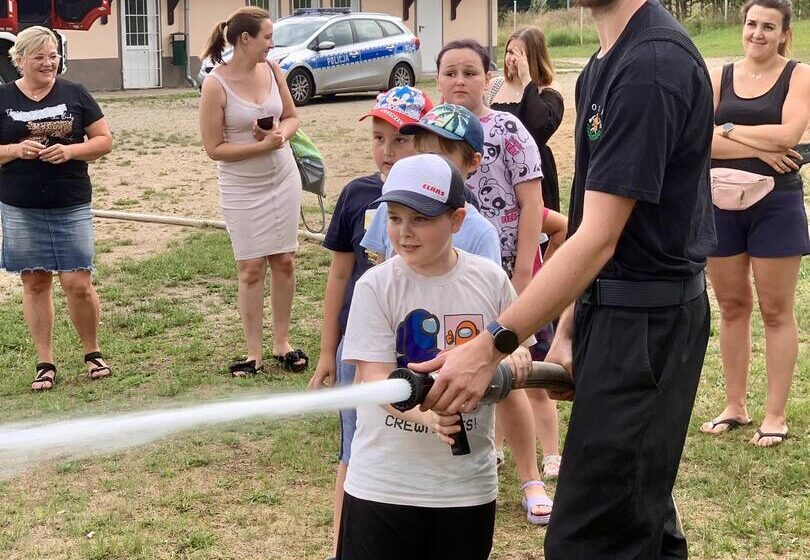 Bezpieczne Wakacje: Prewencyjna Inicjatywa Gminy Wleń i Sołectw