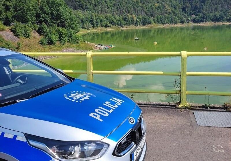 Lwóweccy policjanci codziennie czuwają nad bezpieczeństwem nad wodą