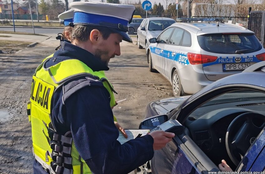 Złamał sądowy zakaz prowadzenia pojazdów. Dzień później trafił do więzienia