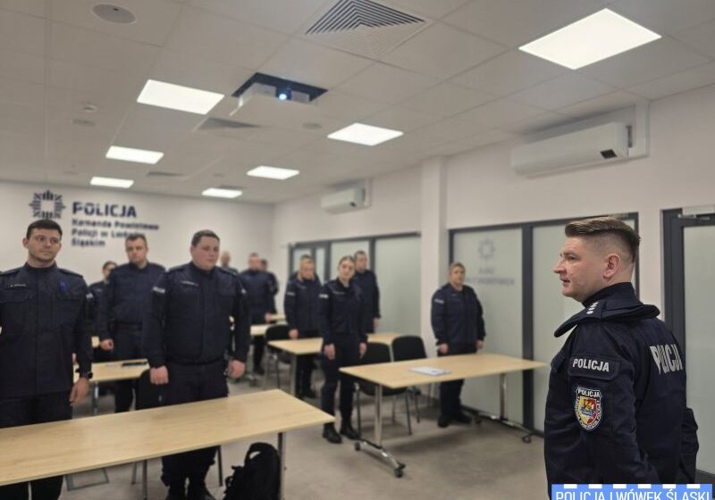 Rozpoczęcie kursu podoficerskiego w Komendzie Powiatowej Policji w Lwówku Śląskim