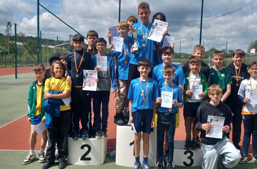 Mistrzostwa Powiatu Lwóweckiego SZS w Lekkoatletyczny Czwórbój