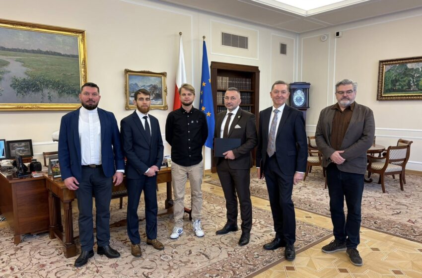  Burmistrz Lubomierza Mariusz Warowy spotkał się z przedstawicielami Rządu RP w Warszawie