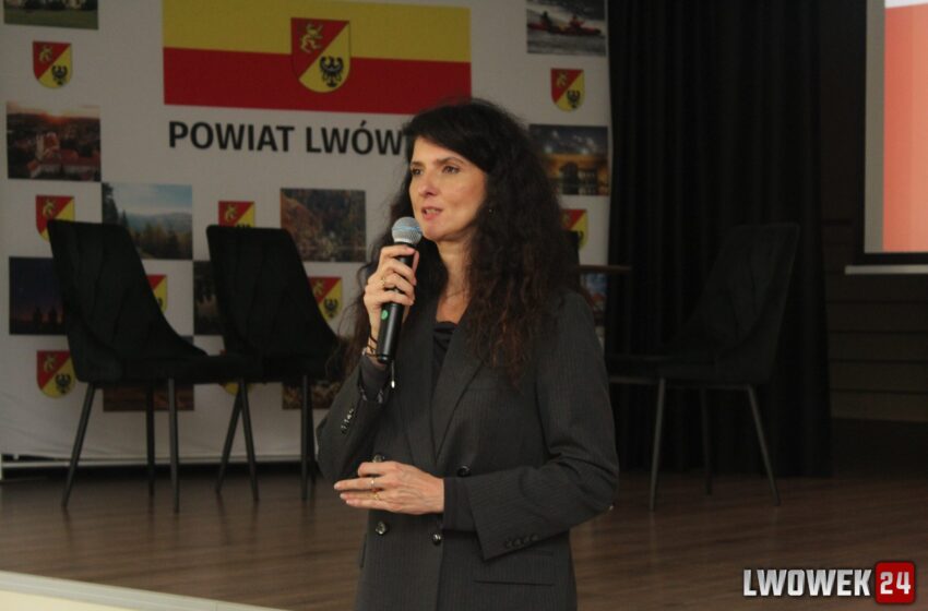  Bezpieczeństwo mieszkańców na pierwszym planie – Wojewoda odwiedziła Gryfów Śląski
