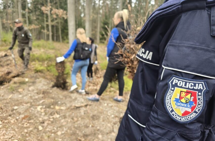  Policjantki wspólnie dla natury – Dzień Lasu w Nadleśnictwie Lwówek Śląski