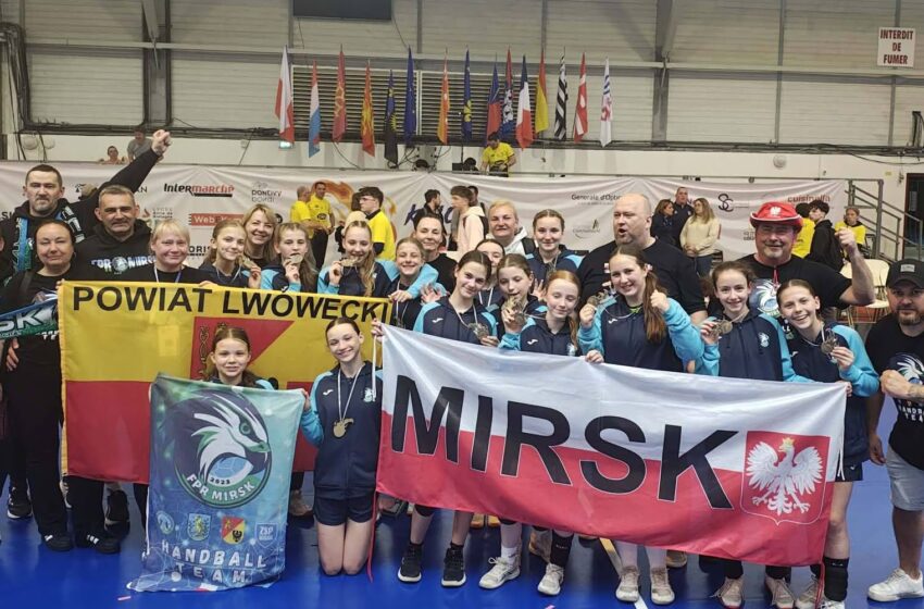Drużyna z Mirska zdobyła srebro na turnieju we Francji