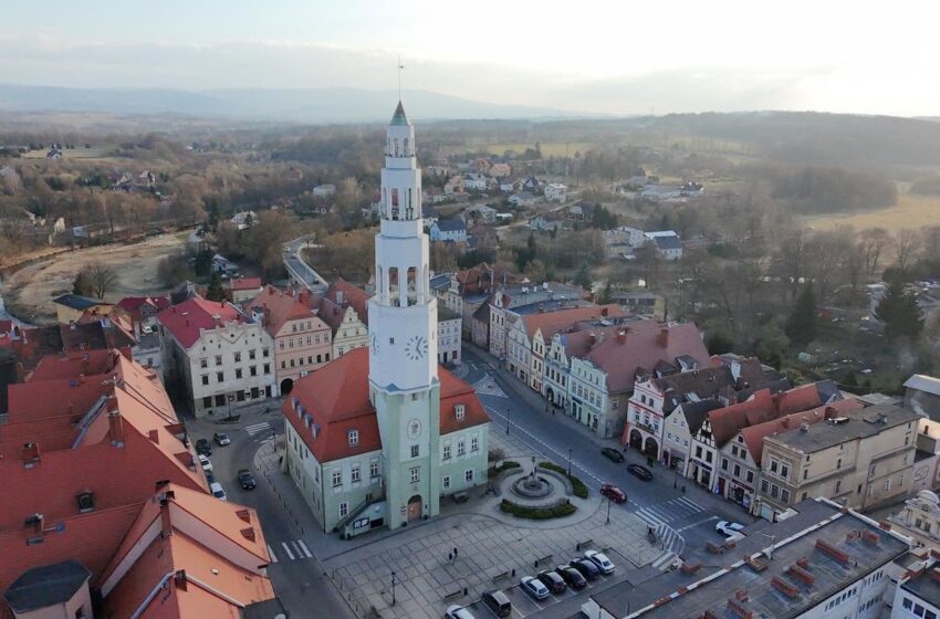  Egzamin ósmoklasisty: Tak wypadły gminy powiatu lwóweckiego. Gryfów Śląski wypadł najlepiej