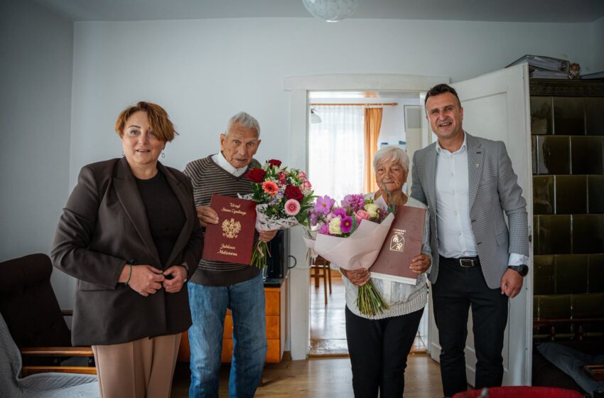  75 lat wspólnego życia. Państwo Maria i Franciszek Kilarscy świętują brylantowe gody