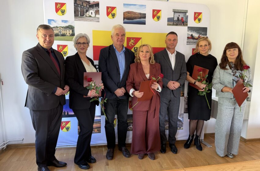  Powiat Lwówecki nagrodził nauczycieli. Wyróżniono 18 osób